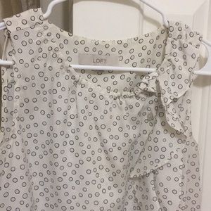 XS Loft sleeveless blouse